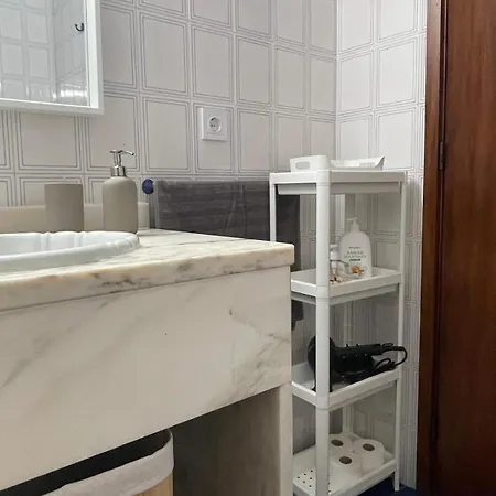 Apartament Da Rocha 3 *